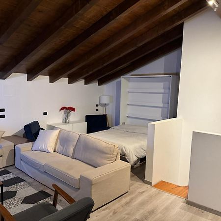 Bella Camelia - Lago Di Como 산 시로 외부 사진